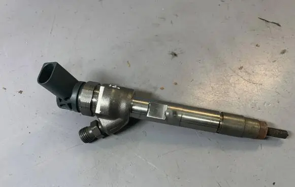 BMW 1 F20 F21 Fuel injector 8515060 13538515060
