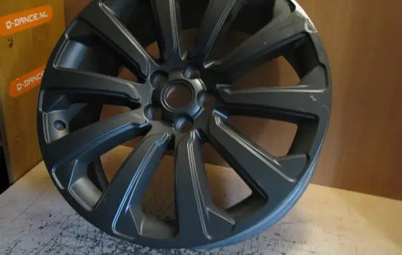 R20 alloy rim