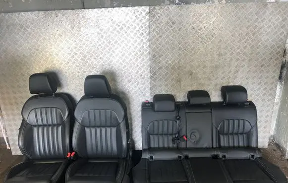 Skoda Superb B8 (3V) Seat set 3V9885702AL 3V9885701AL 3V0895375A