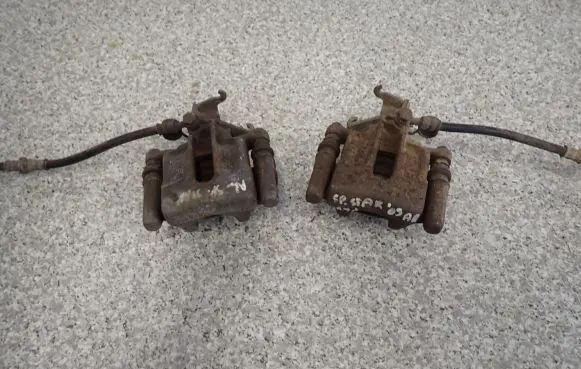 Mitsubishi Space Star Front brake caliper