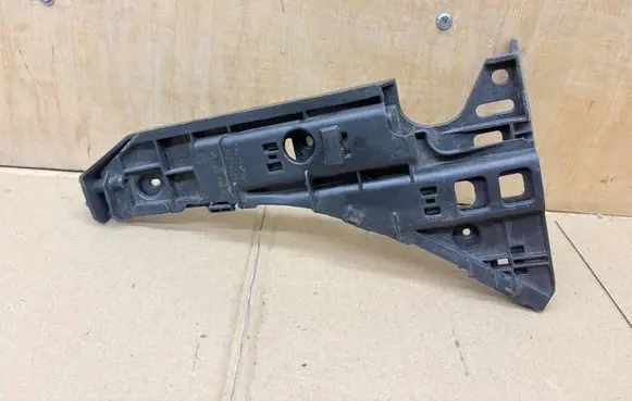 Opel Vectra C Front bumper mounting bracket 13182955