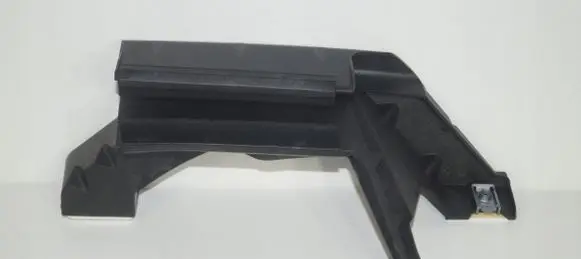 Renault Clio III Rear side glass trim 8200485268