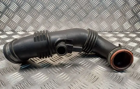 Intercooler hose/pipe