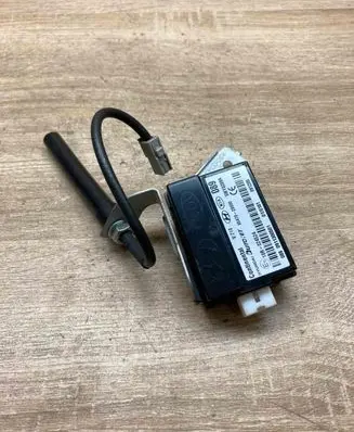 Hyundai ix35 Antenna control unit 954702S000 5WY8289A