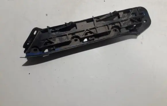 Volkswagen Touran I Front bumper mounting bracket 1t0807935