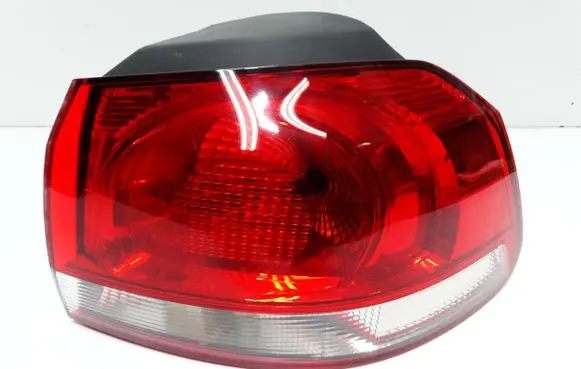 Volkswagen Golf V Rear/tail lights NHGCKZSJMNZ