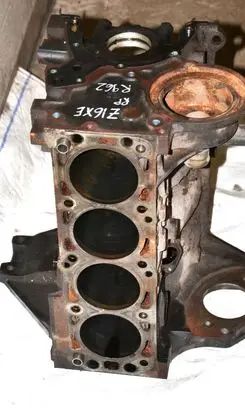 Opel Astra G Engine block Z16XE