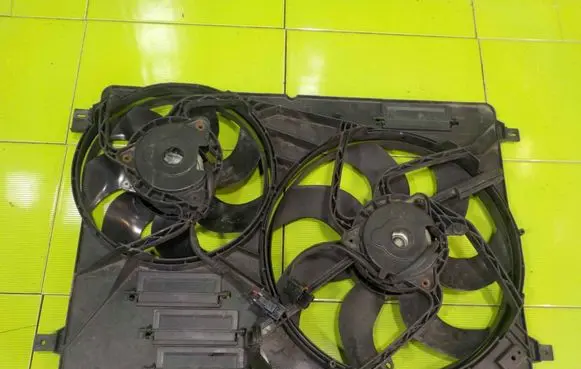 Land Rover Freelander 2 - LR2 Fan set 6G918C607BD