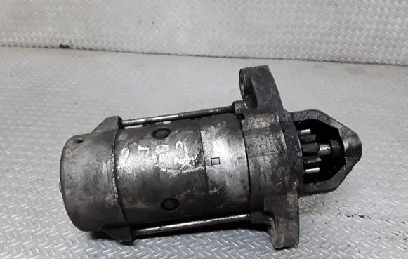 Toyota Avensis T250 Starter motor 281000G040