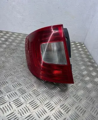Skoda Superb B6 (3T) Rear/tail lights 3T9945095
