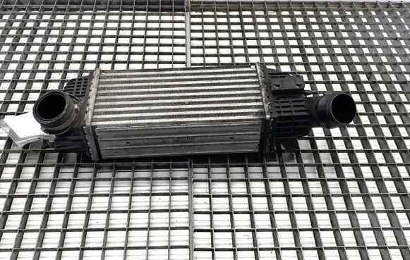 Citroen C5 Intercooler radiator 9683009680