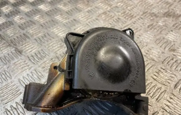 Volkswagen Tiguan Oil pump 03C103669E
