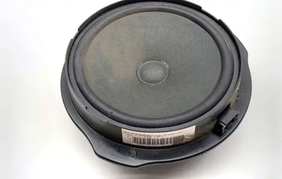 Mercedes-Benz E W212 Front door speaker A2048203102