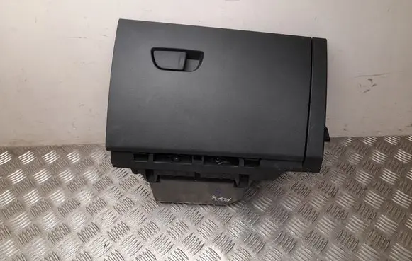 Renault Zoe Glove box set 681082309R