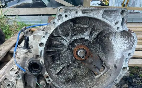 Mazda 2 Manual 5 speed gearbox 61110805264 FC270