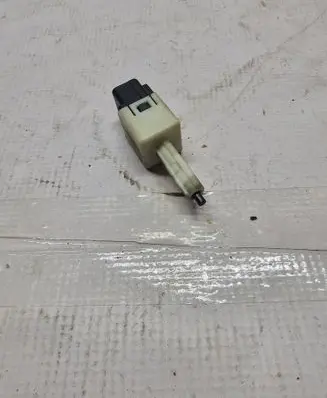 Honda CR-V Brake pedal sensor switch