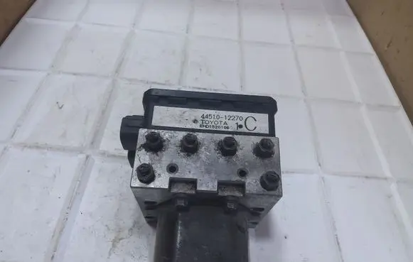 Toyota Corolla E110 ABS Pump 4451012270 EHD1520106