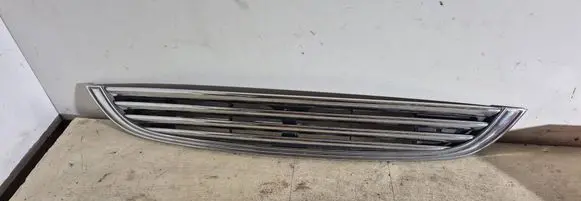 Mini One - Cooper R50 - 53 Front bumper upper radiator grill 1490374