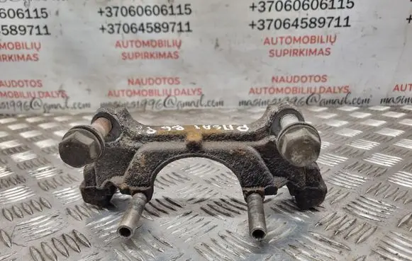 Volkswagen PASSAT B6 Front Brake Caliper Pad/Carrier 