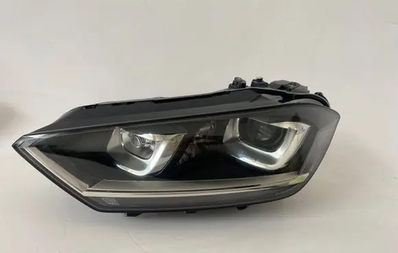 Volkswagen Golf Sportsvan Headlight/headlamp 517941031B 90056421