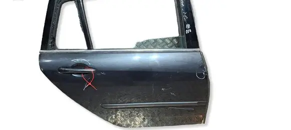 Renault Laguna III Rear door S26301008