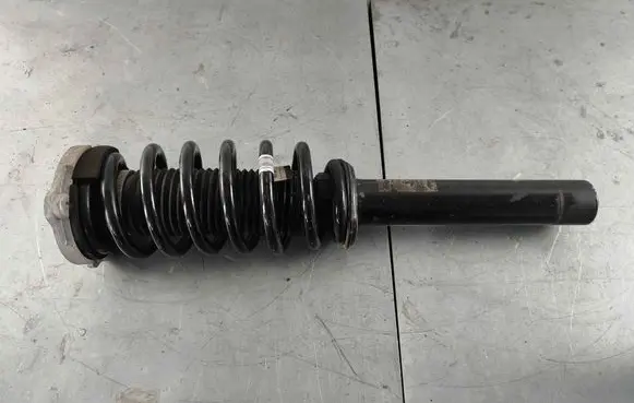 Volvo XC60 Front shock absorber with coil spring 32213633 31429956