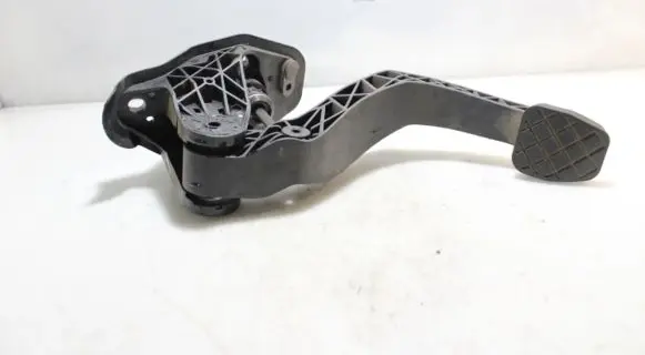 Skoda Fabia Mk4 (6VA) Clutch pedal 