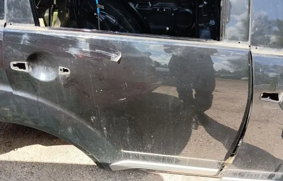 Mitsubishi Outlander Rear door