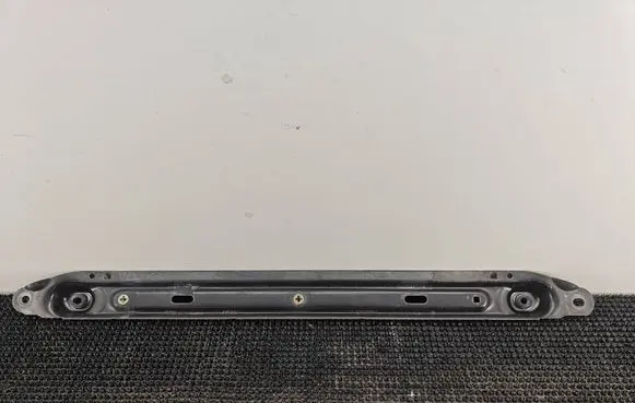 Citroen C4 II Picasso Bottom radiator support slam panel 
