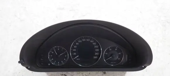 Mercedes-Benz C W203 Speedometer (instrument cluster) A2095407111