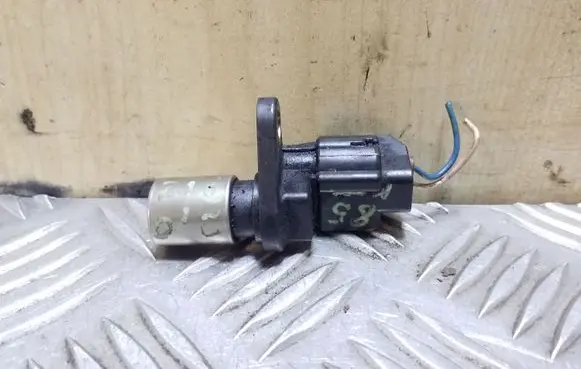 Toyota Corolla E120 E130 Camshaft position sensor 9091905012 0296000251