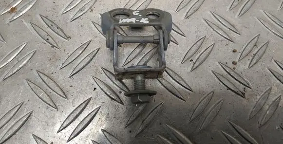 Toyota Yaris Tailgate/trunk/boot hinge