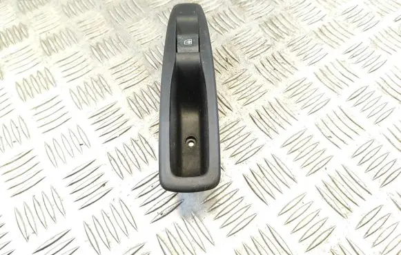 Renault Captur Electric window control switch 829614619r