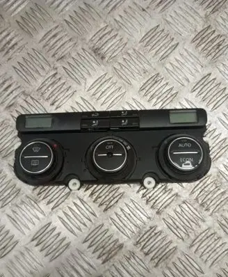 Volkswagen Touran I Climate control unit
