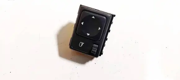Nissan Tiida C11 Wing mirror switch