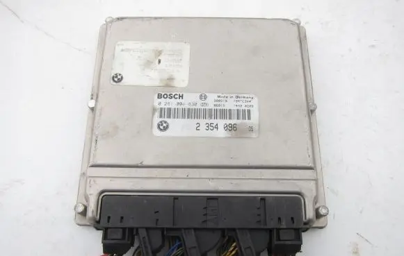 BMW 5 E39 Engine control unit/module 2354096 0281001830