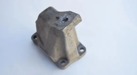 Audi A6 S6 C4 4A Gearbox mounting bracket 4A0399113J