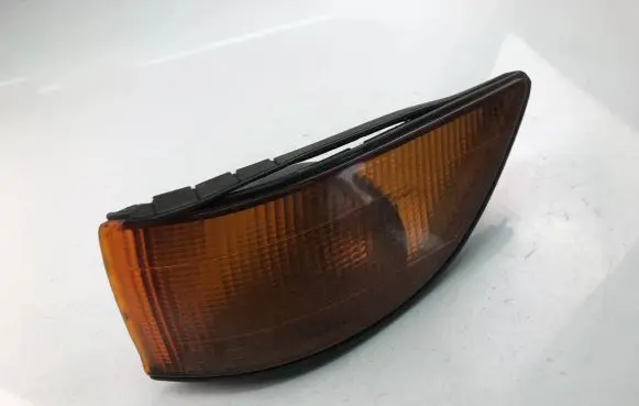 Mitsubishi Lancer Front indicator light 0455702L