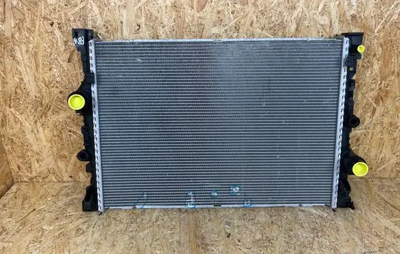 BMW X5 G05 Coolant radiator 8472274