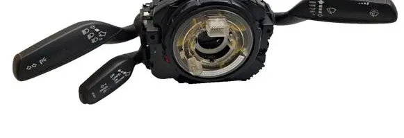 Wiper turn signal indicator stalk/switch