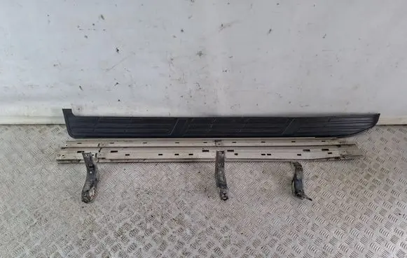 Toyota Land Cruiser (J150) Sill 517716A130