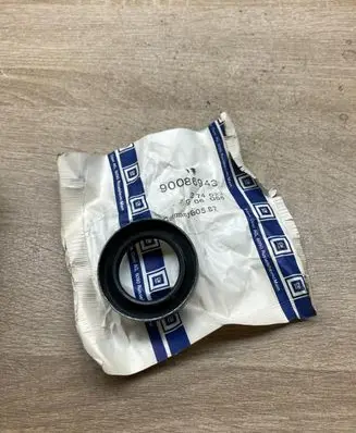 Opel Kadett E Other gearbox part 90086943 Oilseal