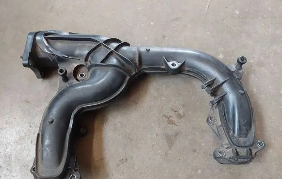 Audi A8 S8 D3 4E Intake manifold 059145762B