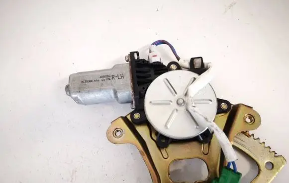Subaru Impreza III Rear door window regulator motor 40902gg