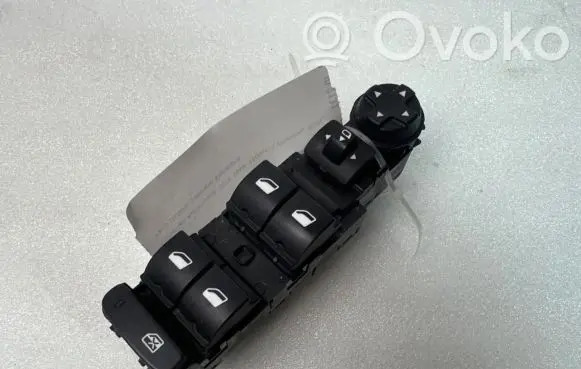 Peugeot 3008 II Electric window control switch 98248411ZD