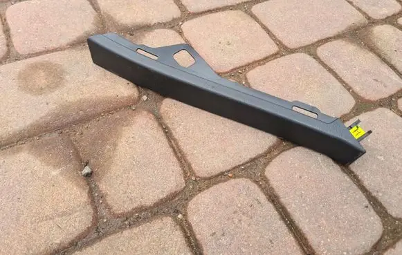 Renault Captur II Trim molding 681087572R