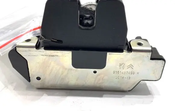 Peugeot 2008 I Tailgate exterior lock 9151487499