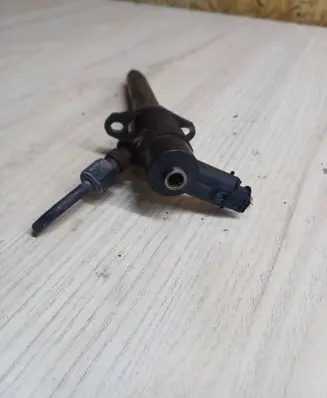 Volvo S80 Fuel injector 0445110078