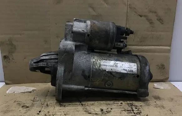 Ford Focus Starter motor AV6N11000GB