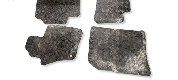 Volkswagen Touareg II Car floor mat set